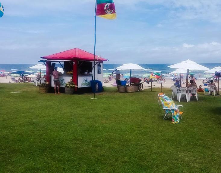 Kitnet S2 Em Torres-Rs - Na Mais Bela Praia Gaucha - Cozinha - Banheiro - Ar Condicionado - Tv Smart 32' - Wi-Fi - Estacionamento - Anfitria Superhost No Bnb Kültér fotó