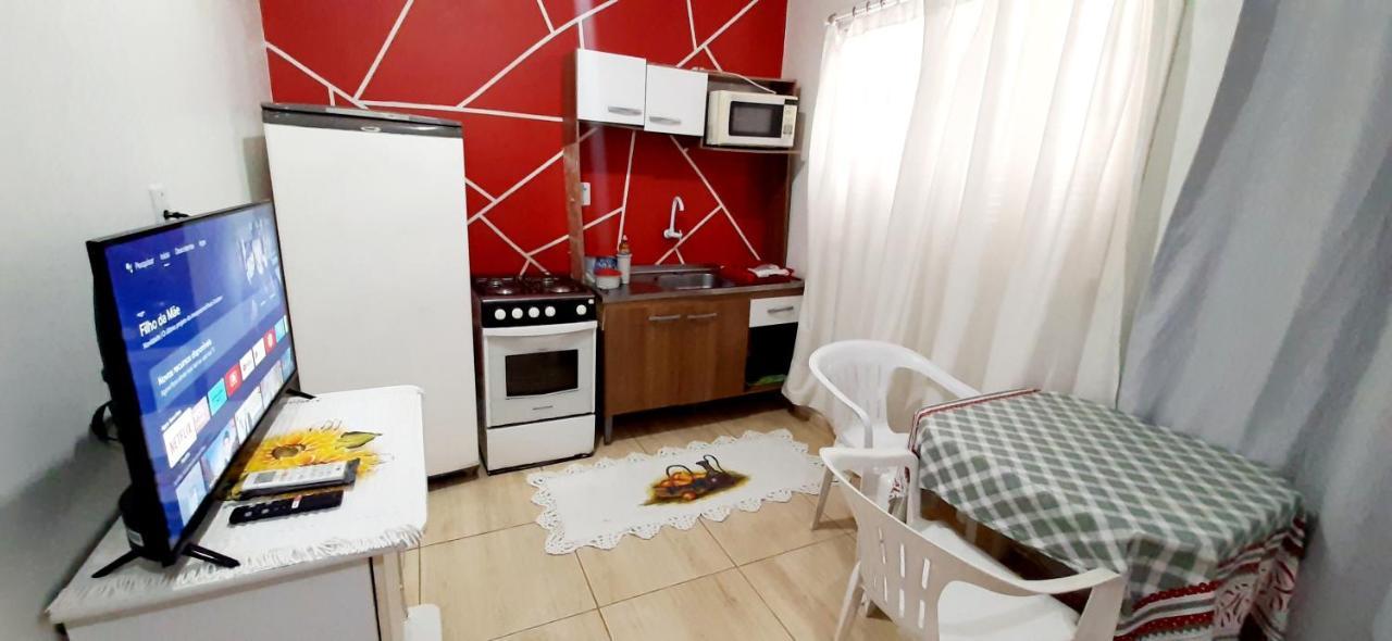 Kitnet S2 Em Torres-Rs - Na Mais Bela Praia Gaucha - Cozinha - Banheiro - Ar Condicionado - Tv Smart 32' - Wi-Fi - Estacionamento - Anfitria Superhost No Bnb Kültér fotó