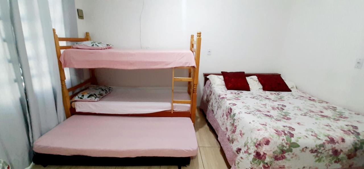 Kitnet S2 Em Torres-Rs - Na Mais Bela Praia Gaucha - Cozinha - Banheiro - Ar Condicionado - Tv Smart 32' - Wi-Fi - Estacionamento - Anfitria Superhost No Bnb Kültér fotó
